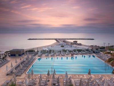 outdoor pool - hotel vista at hilton tel aviv - tel aviv, israel