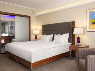 bedroom 5 - hotel vista at hilton tel aviv - tel aviv, israel