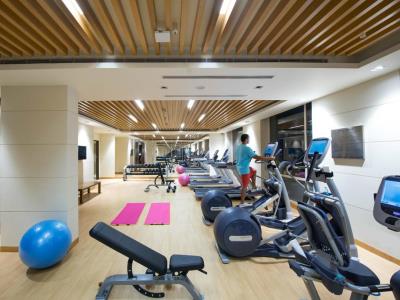 gym - hotel fairfield bengaluru outer ring road - bangalore, india