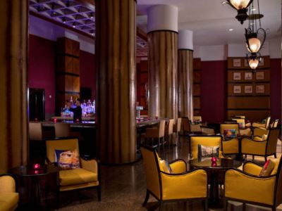 bar - hotel lakeside chalet-marriott exec apartments - mumbai, india