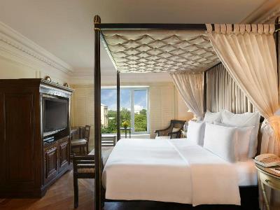 bedroom - hotel hilton international airport - mumbai, india
