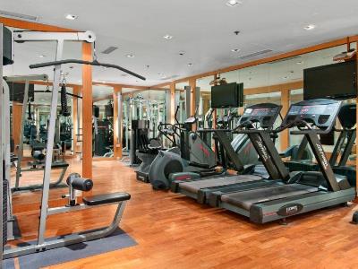 gym - hotel hilton international airport - mumbai, india