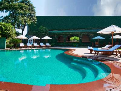 outdoor pool - hotel hilton international airport - mumbai, india