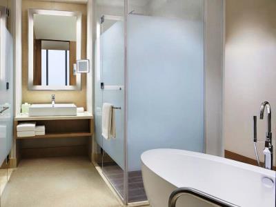 bathroom - hotel the westin kolkata rajarhat - kolkata, india