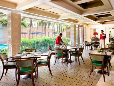 restaurant - hotel marriott hotel and convention centre - hyderabad, india