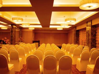conference room - hotel courtyard by marriott - chennai, india