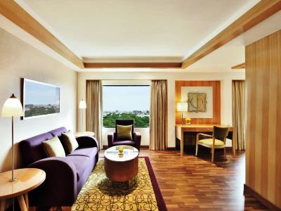 bedroom 1 - hotel courtyard by marriott - chennai, india