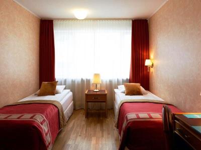 bedroom 2 - hotel fosshotel raudara - reykjavik, iceland