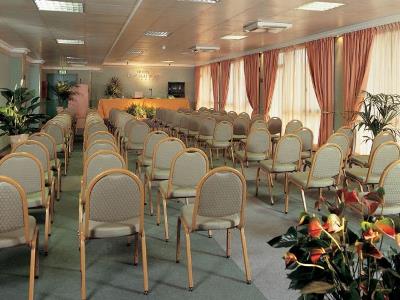 conference room - hotel best western rome airport - fiumicino, italy