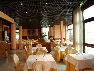 restaurant - hotel b and b hotel mantova - san giorgio di mantova, italy