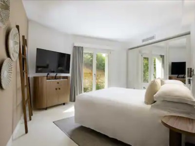 bedroom 4 - hotel baia di chia resort, curio collection - domus de maria, italy