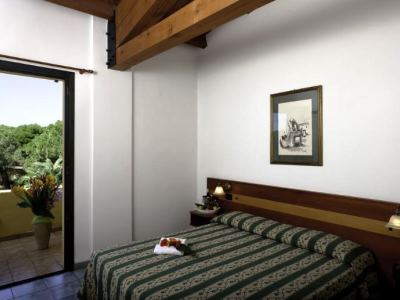 bedroom 2 - hotel horse country resort congress and spa - arborea, italy