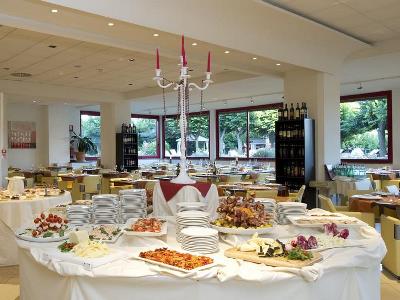 breakfast room - hotel grand hotel admiral palace - chianciano terme, italy