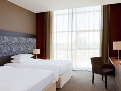 bedroom 1 - hotel sheraton malpensa airport - vizzola ticino, italy