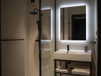 bathroom - hotel tribe milano malpensa - vizzola ticino, italy
