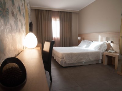 bedroom - hotel ferrohotel - modica, italy