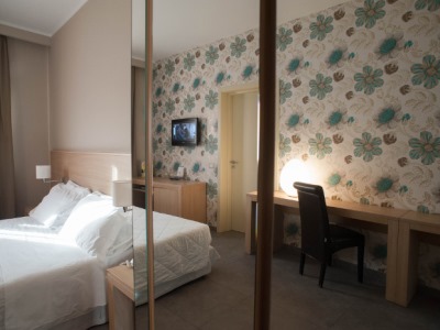 bedroom 2 - hotel ferrohotel - modica, italy