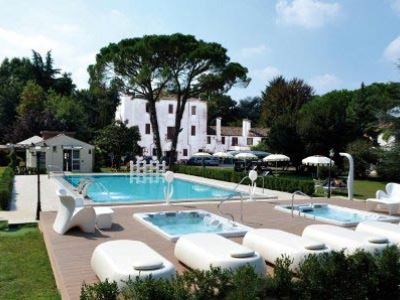 outdoor pool - hotel park hotel villa giustinian - mirano, italy