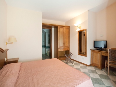 bedroom 1 - hotel park hotel villa giustinian - mirano, italy