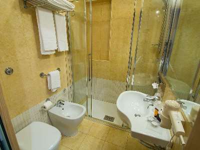 bathroom - hotel della valle - agrigento, italy