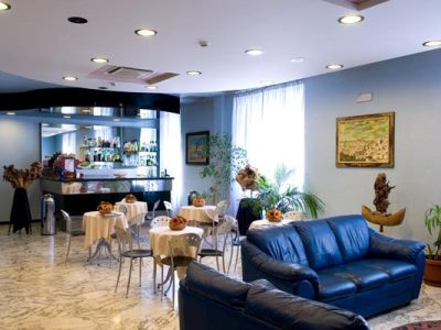bar - hotel astoria hotel - alberobello, italy