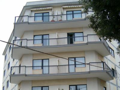 exterior view - hotel astoria hotel - alberobello, italy