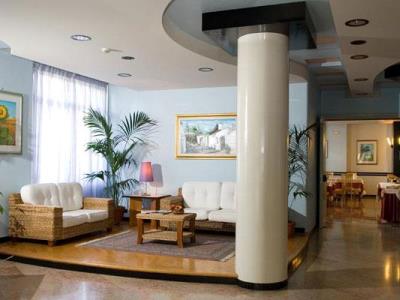 lobby - hotel astoria hotel - alberobello, italy