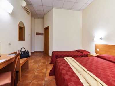 bedroom 2 - hotel albergo sant'antonio - alberobello, italy
