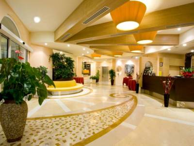 lobby 1 - hotel grand hotel olimpo - alberobello, italy