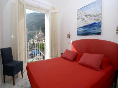 bedroom - hotel marina riviera - amalfi, italy