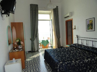 bedroom 4 - hotel fontana - amalfi, italy