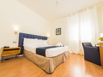bedroom 1 - hotel excelsior bari - bari, italy