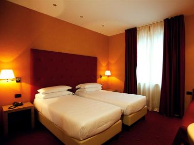 bedroom 2 - hotel best western piemontese - bergamo, italy