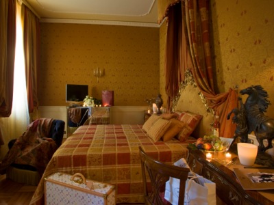 deluxe room 1 - hotel grand majestic gia' baglioni - bologna, italy