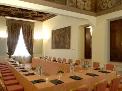 conference room 1 - hotel grand majestic gia' baglioni - bologna, italy