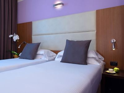 bedroom 3 - hotel cdh hotel bologna - bologna, italy