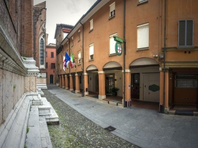 exterior view - hotel art hotel commercianti - bologna, italy