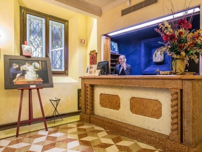 lobby - hotel art hotel commercianti - bologna, italy