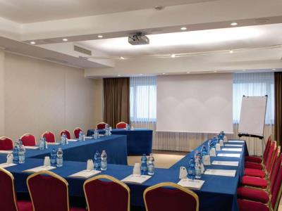 conference room - hotel best western plus tower - bologna, italy