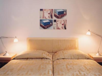 bedroom 6 - hotel greif - bolzano, italy