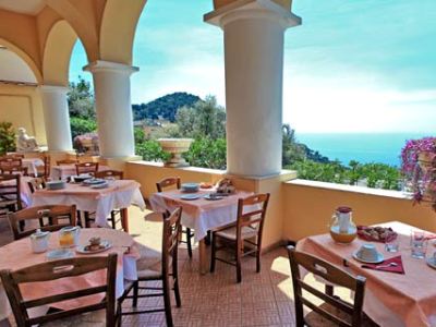 breakfast room - hotel esperia - capri, italy