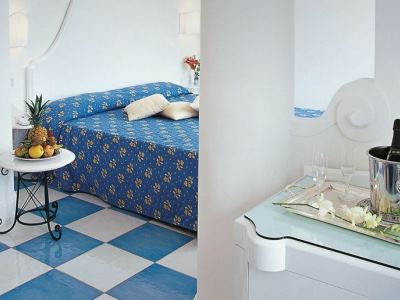 bedroom 3 - hotel la residenza - capri, italy