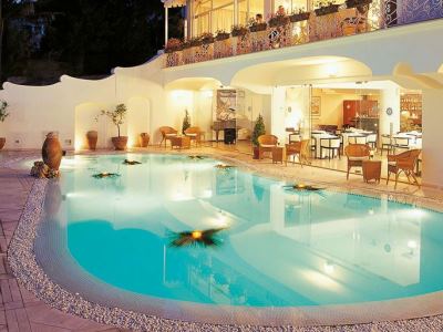 outdoor pool - hotel la residenza - capri, italy