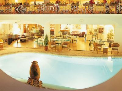 outdoor pool 1 - hotel la residenza - capri, italy
