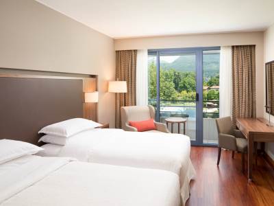 bedroom 3 - hotel sheraton lake como - como, italy