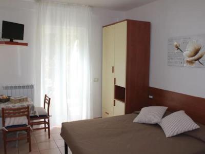 bedroom 2 - hotel villa argentina - cortina d'ampezzo, italy