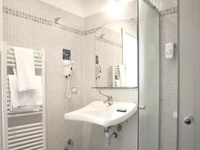 bathroom - hotel villa argentina - cortina d'ampezzo, italy