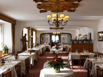 restaurant - hotel menardi - cortina d'ampezzo, italy