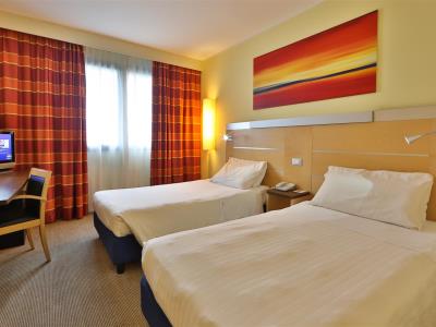 bedroom 1 - hotel best western palace inn - ferrara, italy