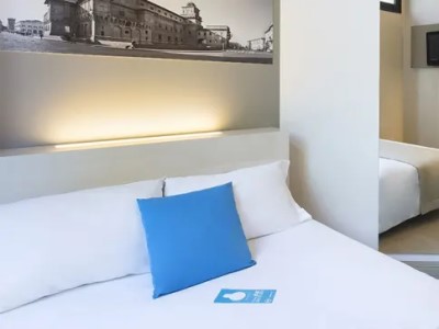 bedroom 1 - hotel b and b hotel ferrara - ferrara, italy